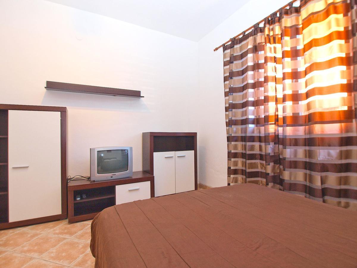 פולה Apartments Sandra 1335 מראה חיצוני תמונה